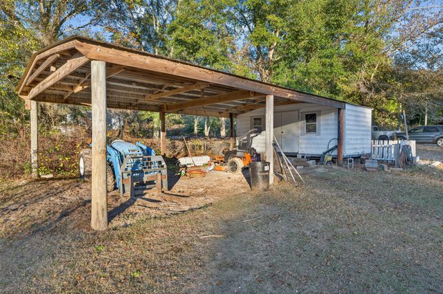 2841 Kings Lake Road, Defuniak Springs, FL 32433