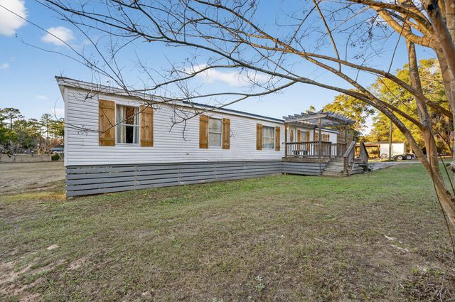 2841 Kings Lake Road, Defuniak Springs, FL 32433