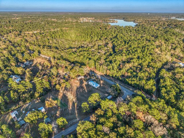2841 Kings Lake Road, Defuniak Springs, FL 32433