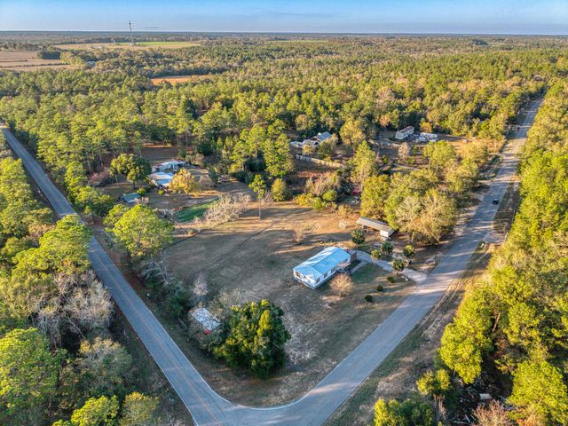 2841 Kings Lake Road, Defuniak Springs, FL 32433