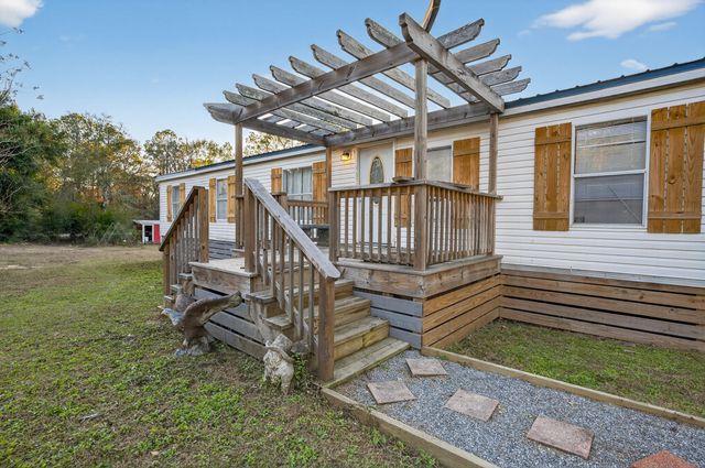 2841 Kings Lake Road, Defuniak Springs, FL 32433