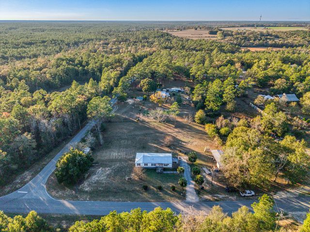 2841 Kings Lake Road, Defuniak Springs, FL 32433