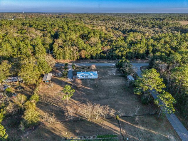 2841 Kings Lake Road, Defuniak Springs, FL 32433