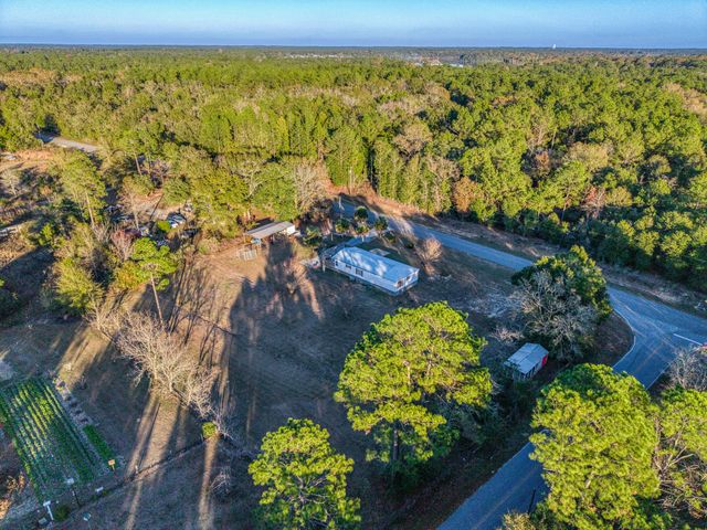 2841 Kings Lake Road, Defuniak Springs, FL 32433