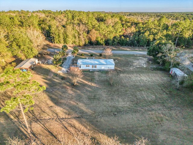 2841 Kings Lake Road, Defuniak Springs, FL 32433