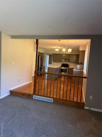 25979 Petros Boulevard, Novi, MI 48375