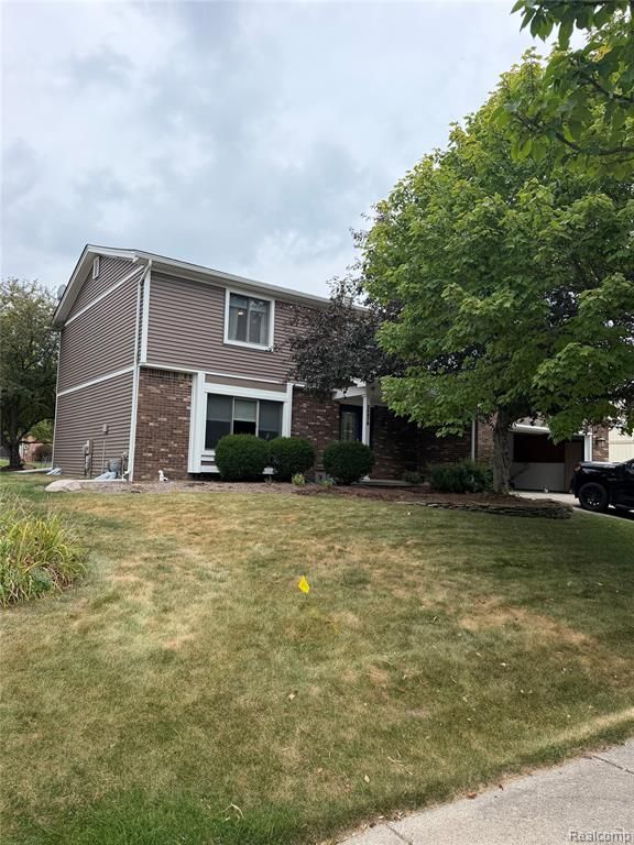25979 Petros Boulevard, Novi, MI 48375