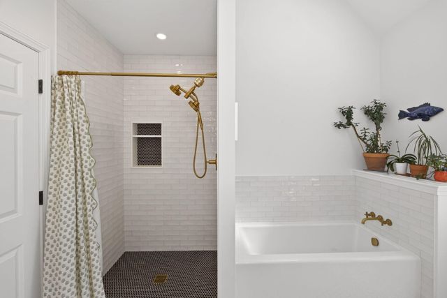 102 Waterford Drive, Cotuit, MA 02635