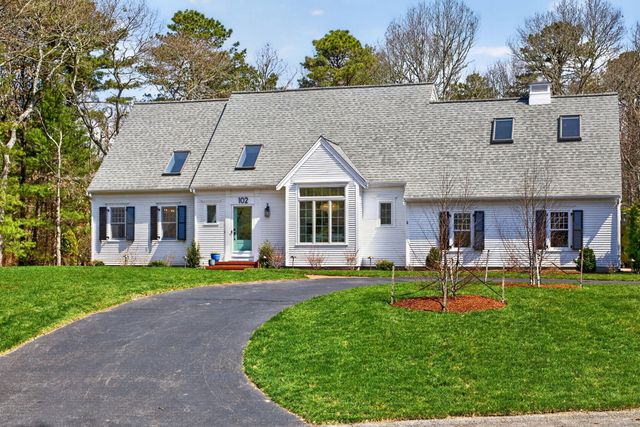 102 Waterford Drive, Cotuit, MA 02635