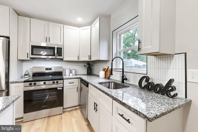 2507 QUEEN ANNE RD, Baltimore, MD 21216