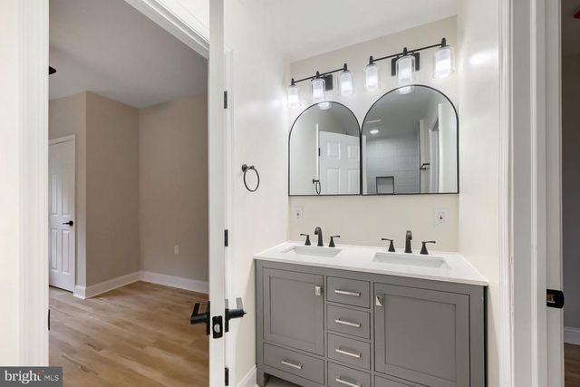 2507 QUEEN ANNE RD, Baltimore, MD 21216