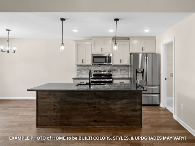 1598 Fredrick Dr, Clarksville, TN 37042