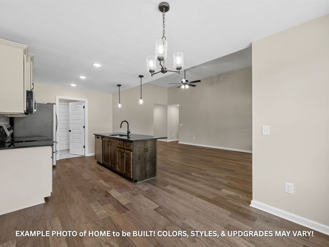 1598 Fredrick Dr, Clarksville, TN 37042