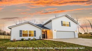 1598 Fredrick Dr, Clarksville, TN 37042
