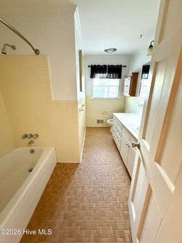 2106 Southview Drive, Greenville, NC 27858