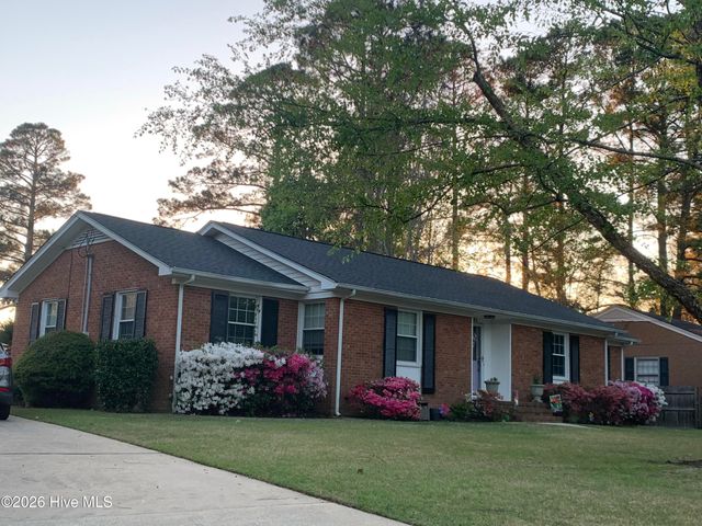 2106 Southview Drive, Greenville, NC 27858