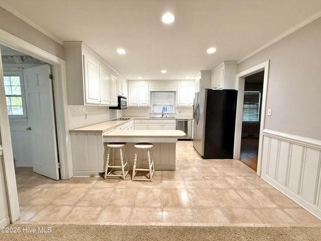 2106 Southview Drive, Greenville, NC 27858