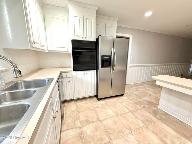 2106 Southview Drive, Greenville, NC 27858