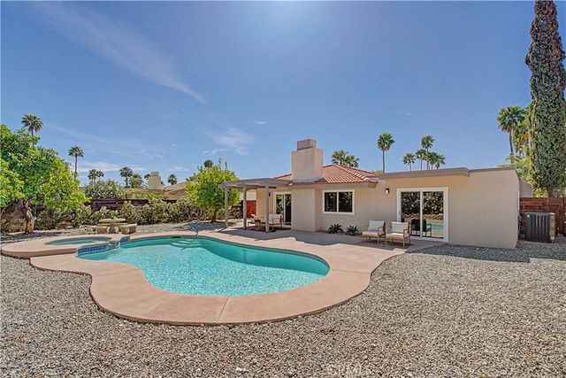 1360 E Gem Circle, Palm Springs, CA 92262