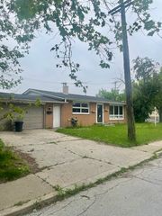 775 Greenbay Avenue, Calumet City, IL 60409