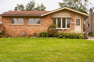 32121 Grandview Avenue, Westland, MI 48186