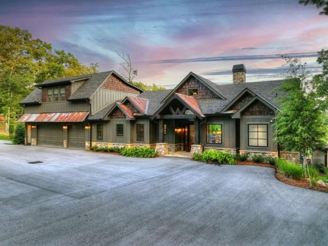 66 Rome Point, Blue Ridge, GA 30513
