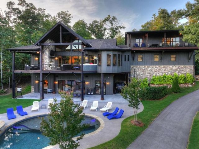 66 Rome Point, Blue Ridge, GA 30513
