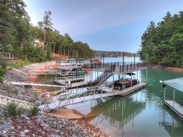 66 Rome Point, Blue Ridge, GA 30513