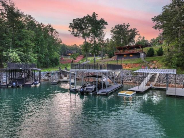 66 Rome Point, Blue Ridge, GA 30513