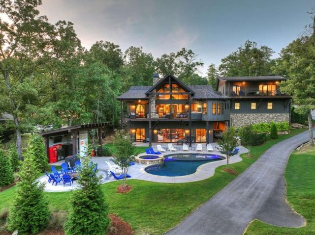 66 Rome Point, Blue Ridge, GA 30513