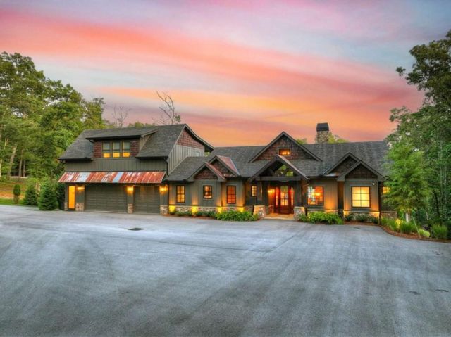 66 Rome Point, Blue Ridge, GA 30513