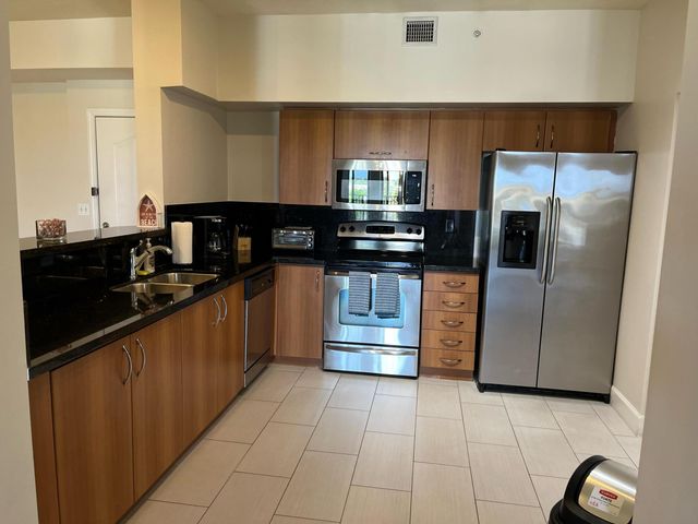 255 NE 3rd 2503, Delray Beach, FL 33444