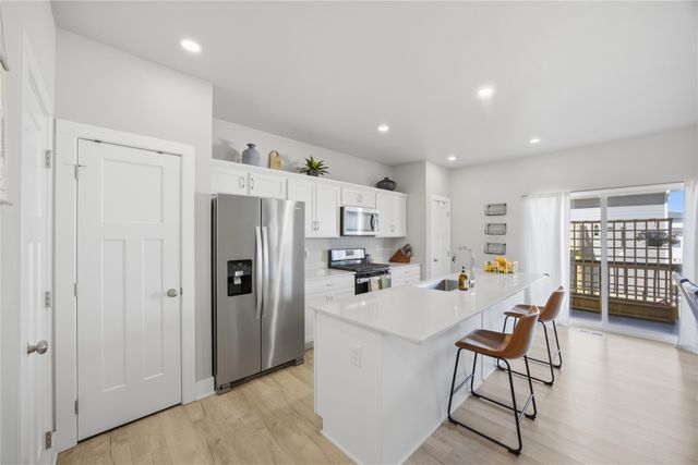 1422 NE Cedarwood Drive, Grimes, IA 50111