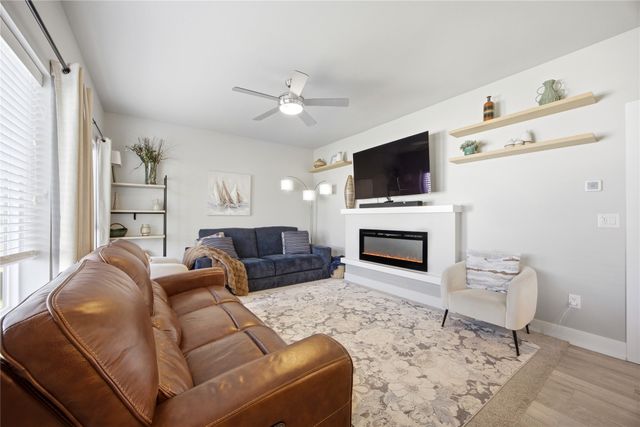 1422 NE Cedarwood Drive, Grimes, IA 50111