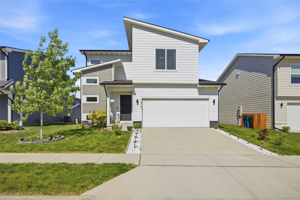 1422 NE Cedarwood Drive, Grimes, IA 50111