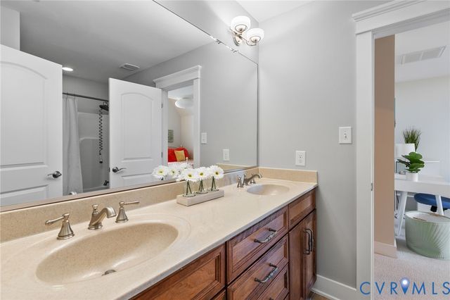 7831 Rock Cress Dr, Moseley, VA 23120