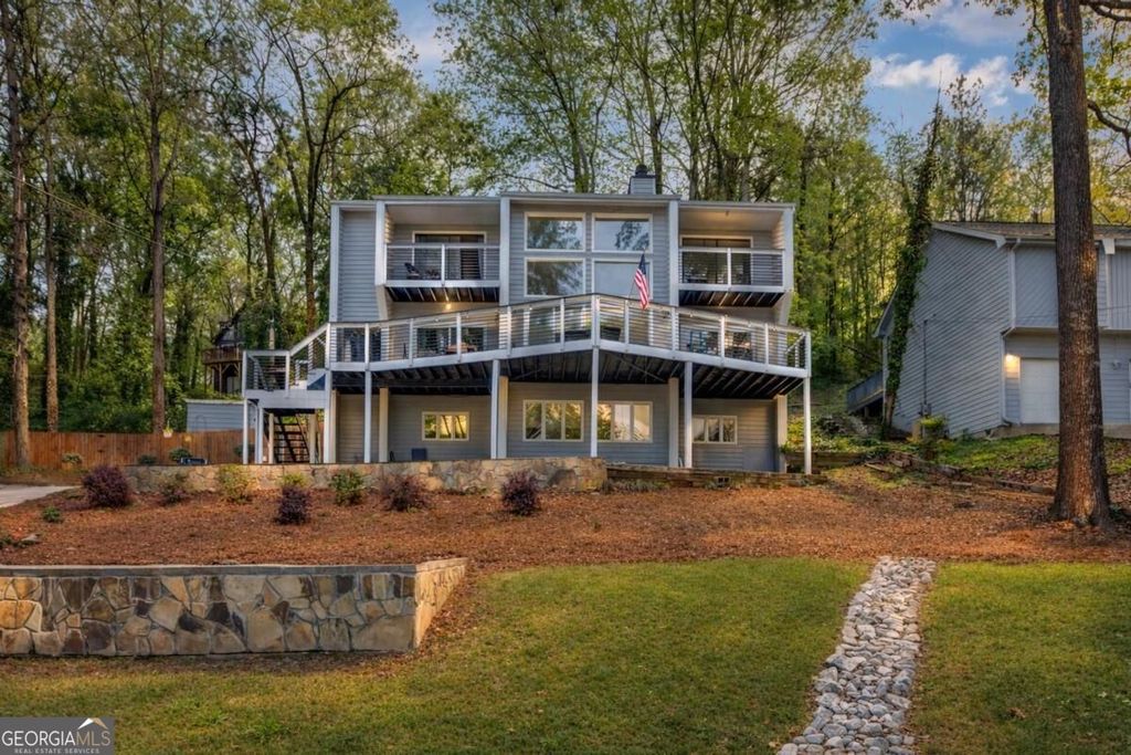 8515 Lake Drive, Snellville, GA 30039 — exterior