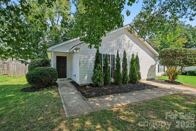 11207 Gold Pan Road, Charlotte, NC 28215