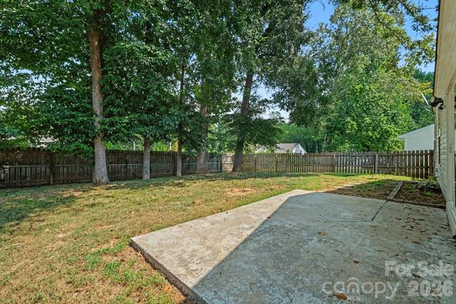 11207 Gold Pan Road, Charlotte, NC 28215
