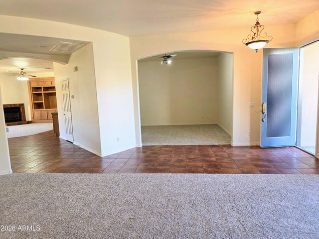 1021 W HORSESHOE Avenue, Gilbert, AZ 85233