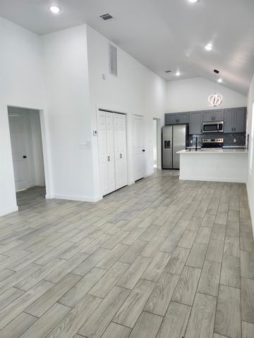 1418 Road 5607, Cleveland, TX 77327