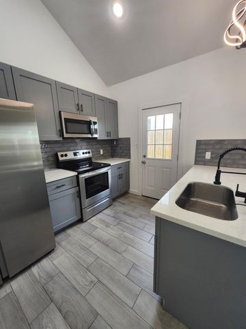 1418 Road 5607, Cleveland, TX 77327