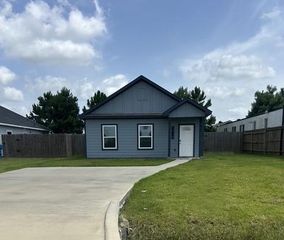 1418 Road 5607, Cleveland, TX 77327