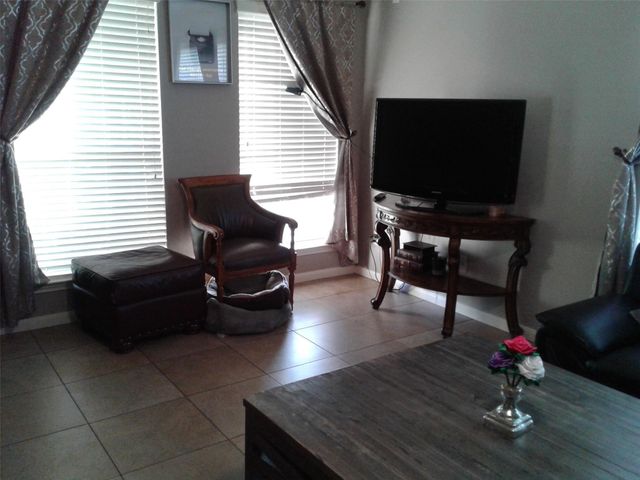 2407 Pinpoint Drive, Spring, TX 77373
