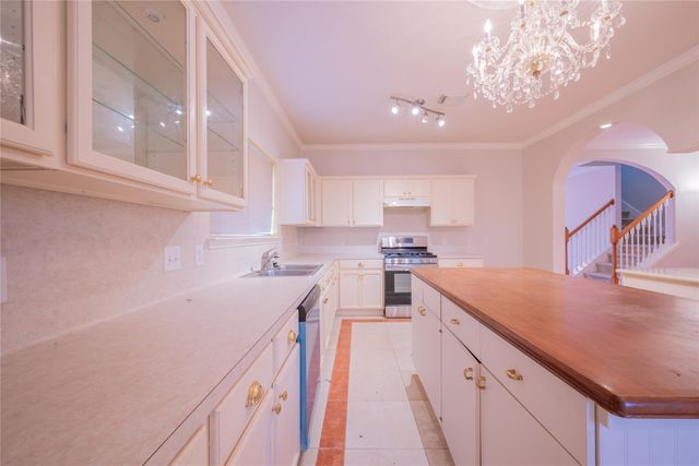 9414 Lerin Lane, Houston, TX 77498