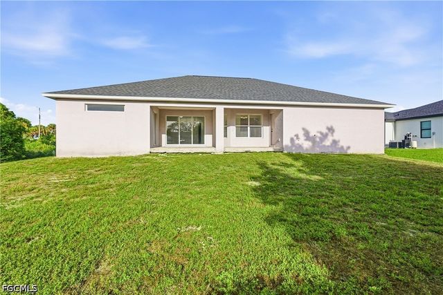 1403 Curtis AVE S, Lehigh Acres, FL 33976