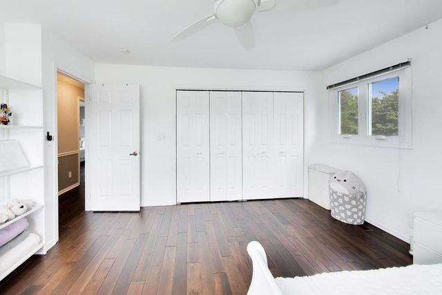 4225 Terri Lyn Lane, Northbrook, IL 60062
