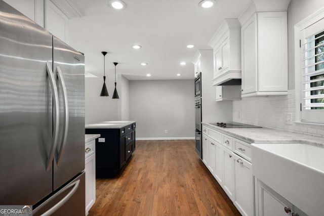 3240 Pinestream Road NW, Atlanta, GA 30327