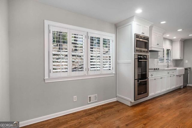 3240 Pinestream Road NW, Atlanta, GA 30327