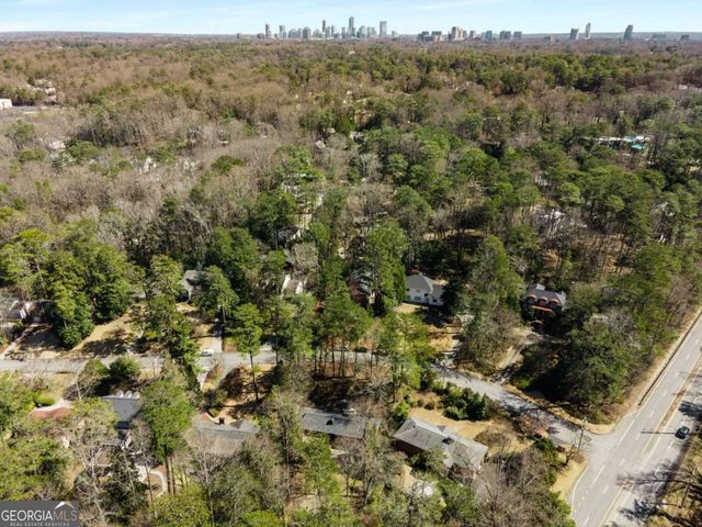 3240 Pinestream Road NW, Atlanta, GA 30327